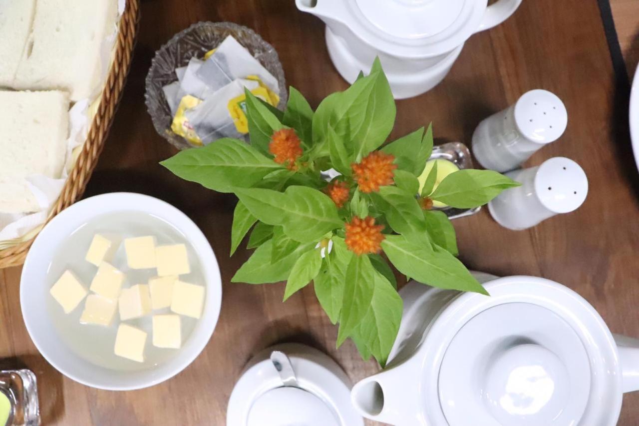 Ryan Residence & Restaurant 尼甘布 外观 照片