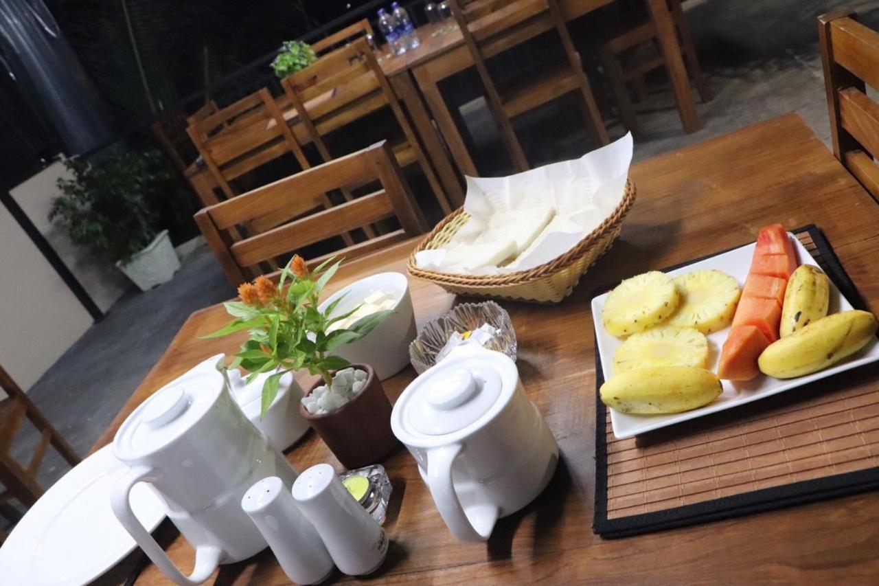 Ryan Residence & Restaurant 尼甘布 外观 照片