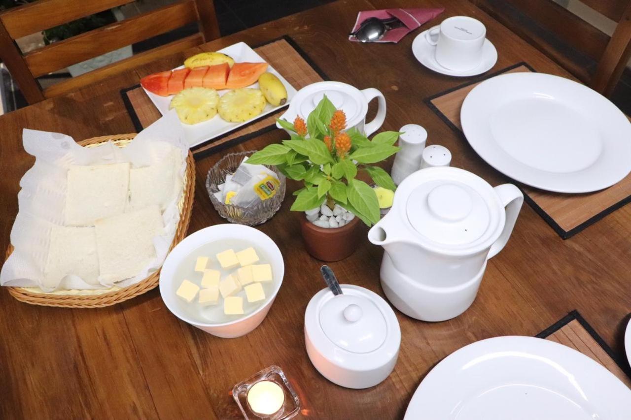 Ryan Residence & Restaurant 尼甘布 外观 照片